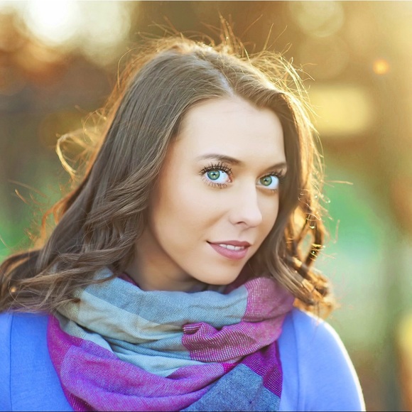 Meet your Posher, Paige - Picture 1 of 1